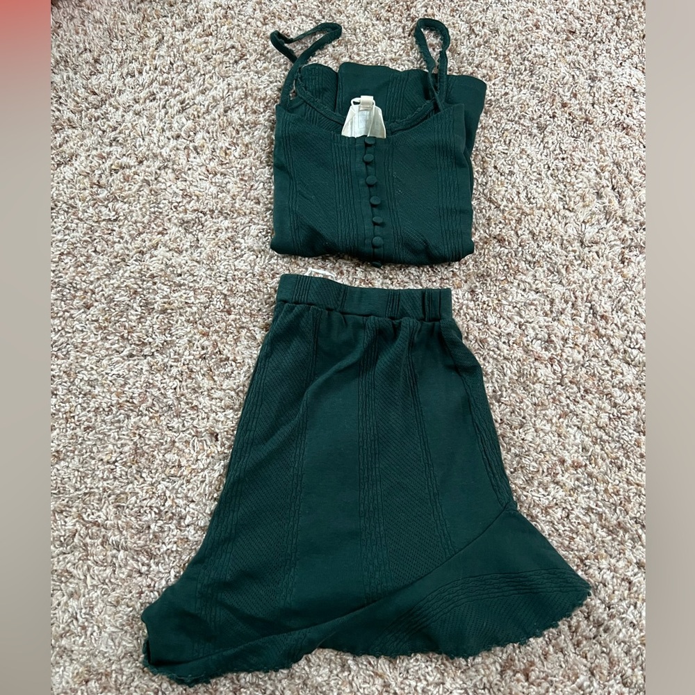 Top and short Sezane -dark green